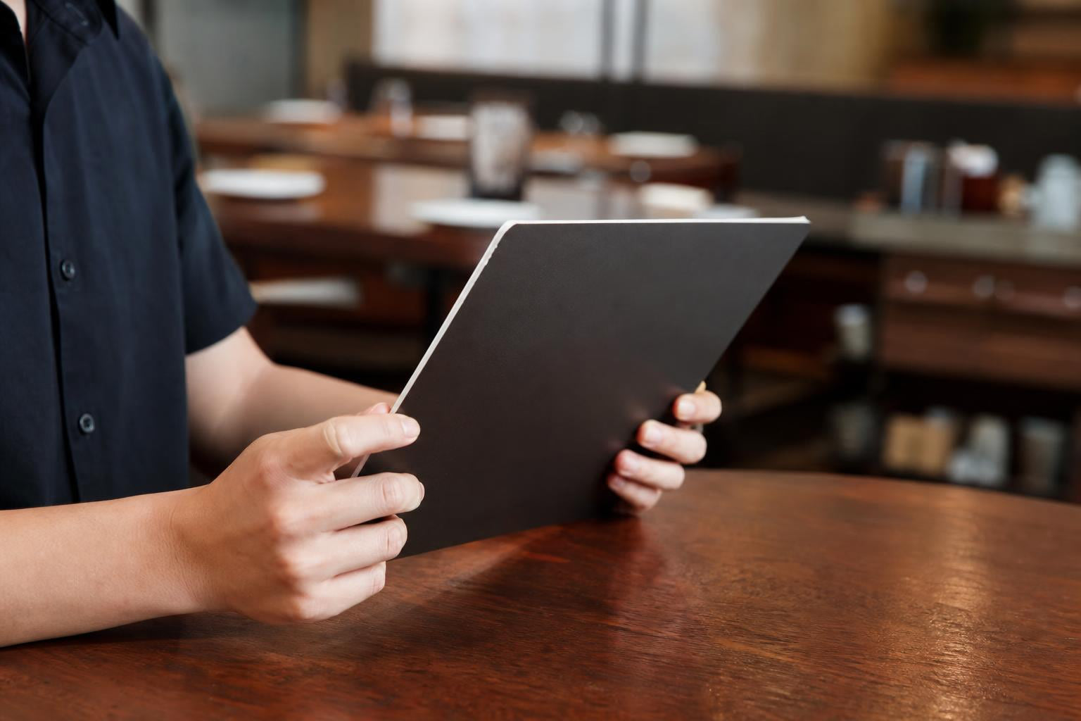 Should I Choose Waterproof 3mm Board for Restaurant Menu?